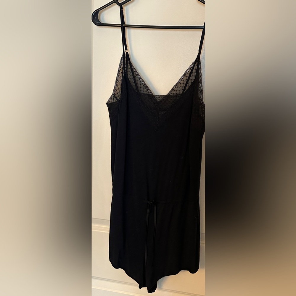 Victoria's Secret Black Vneck Intimante Romper Women's Sz Small